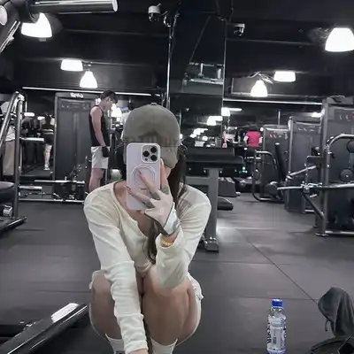 曹雅